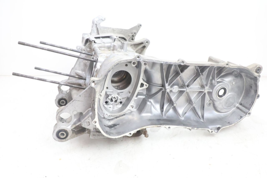 photo de ENGINE CRANKCASE YAMAHA N-MAX NMAX 125 (2021 - 2024) - Main view