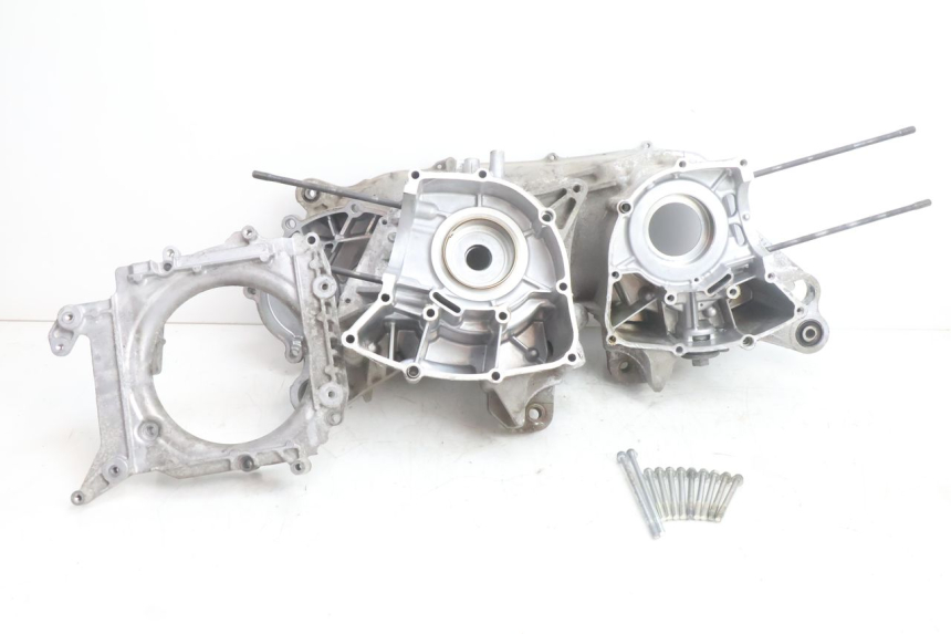 photo de ENGINE CRANKCASE YAMAHA N-MAX NMAX 125 (2021 - 2024) - Additional view of the item