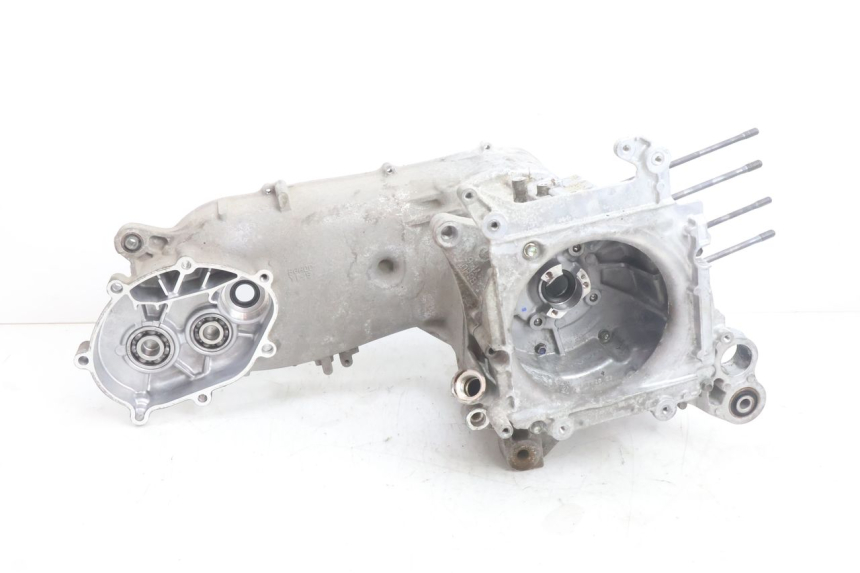 photo de ENGINE CRANKCASE YAMAHA N-MAX NMAX 125 (2021 - 2024) - Technical close-up
