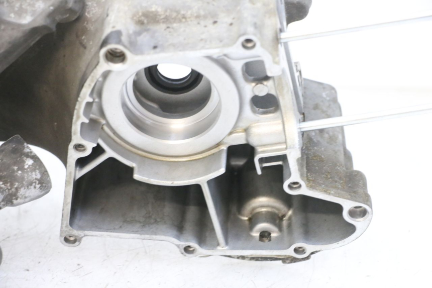 photo de ENGINE CRANKCASE YAMAHA NEOS NEO'S 4T 50 (2008 - 2016) - Alternative angle