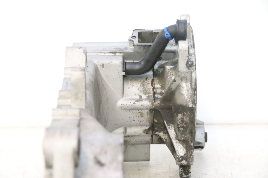 photo de ENGINE LOWER CASING PIAGGIO NEW TYPHOON 50 (2018 - 2021) - Additional view of the item