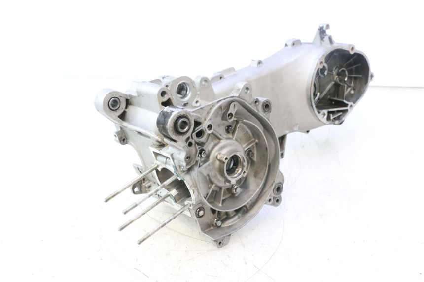 photo de ENGINE LOWER CASING PIAGGIO NEW TYPHOON 50 (2018 - 2021) - Spare part profile view