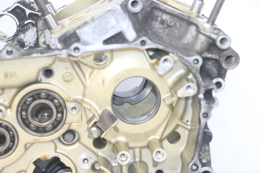 photo de ENGINE CRANKCASE HONDA NTV DEAUVILLE ABS 700 (2007 - 2016) - Component zoom