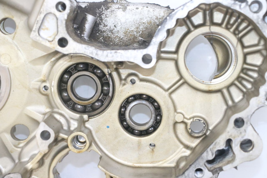 photo de ENGINE CRANKCASE HONDA NTV DEAUVILLE ABS 700 (2007 - 2016) - Alternative angle