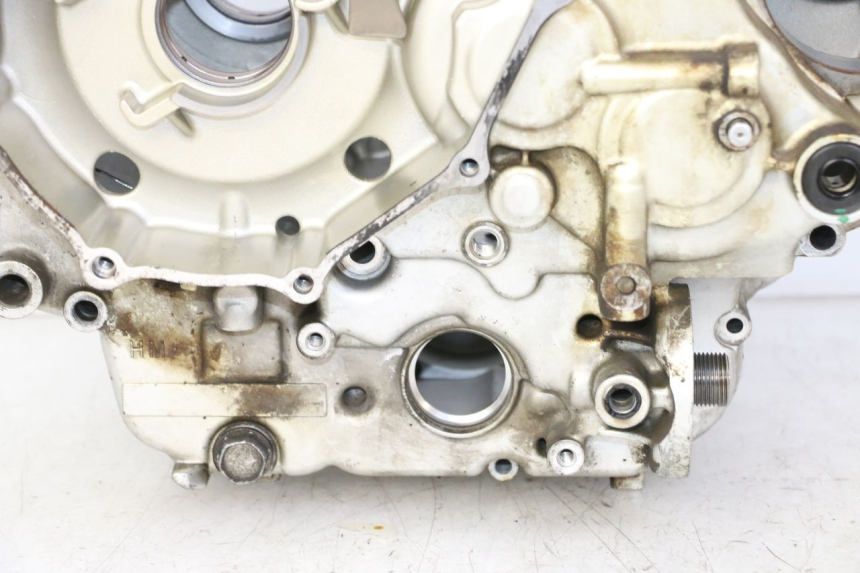 photo de ENGINE CRANKCASE HONDA NTV DEAUVILLE 650 (2001 - 2006) - Zoom on usage condition
