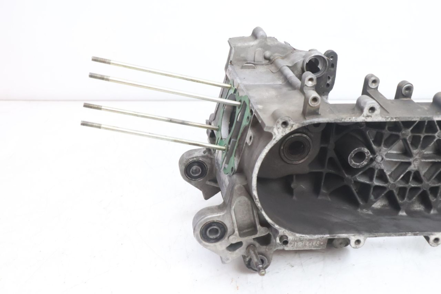 photo de ENGINE CRANKCASE SYM ORBIT III 3 4T 50 (2021 - 2025) - High-resolution close-up