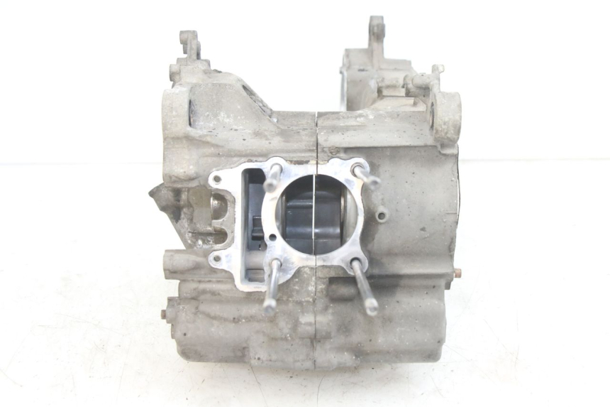photo de ENGINE BOTTOM CASE HONDA PCX (JF28) 125 (2009 - 2011) - Distinctive features