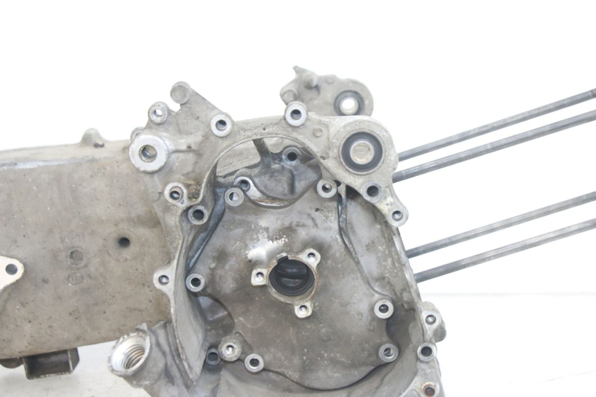 photo de ENGINE BOTTOM CASE HONDA PCX (JF28) 125 (2009 - 2011) - Component zoom