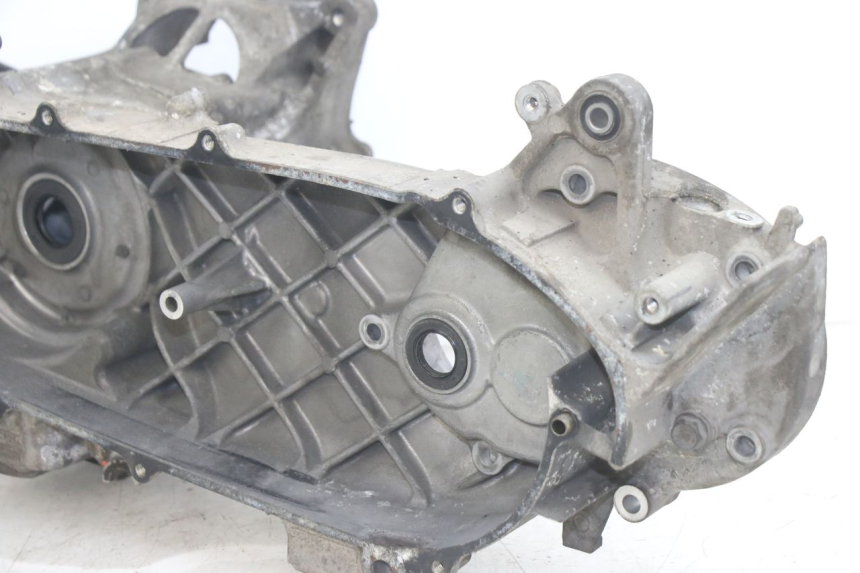 photo de ENGINE BOTTOM CASE HONDA PCX (JF28) 125 (2009 - 2011) - Checked used part