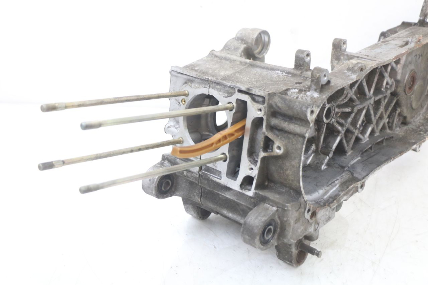 photo de ENGINE CRANKCASE PEUGEOT DJANGO 125 (2014 - 2017) - Component detail