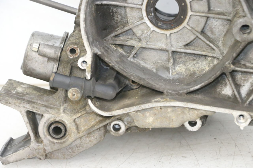 photo de ENGINE CRANKCASE PEUGEOT SATELIS 125 (2013 - 2018) - Distinctive features