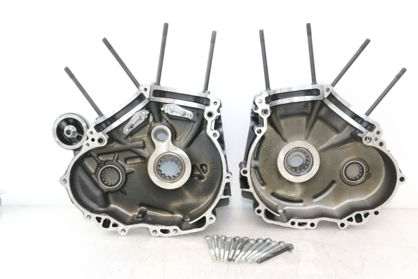 photo de ENGINE CRANKCASE HARLEY DAVIDSON ROAD GLIDE FLTRXSE 1920 (2018 - 2022) - Component detail