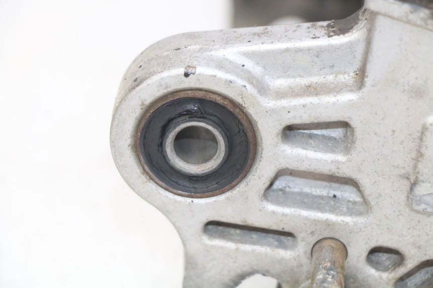 photo de ENGINE LOWER CASING TNT MOTOR ROMA 10' 4T 50 (2019 - 2022) - Fixing points details