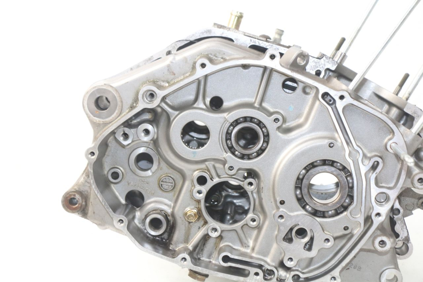 photo de ENGINE CRANKCASE SUZUKI RV VAN VAN 125 (2003 - 2008) - Alternative perspective
