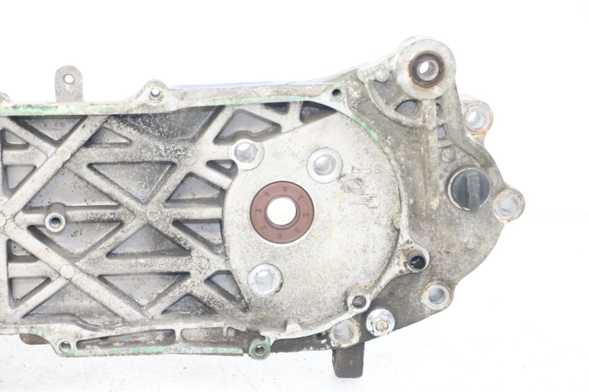 photo de ENGINE LOWER CRANKCASE KEEWAY RY6 2T 50 (2011 - 2019) - Additional view of the item