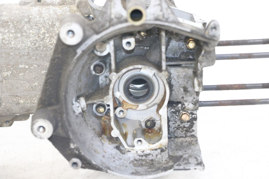 photo de ENGINE LOWER CRANKCASE KEEWAY RY6 2T 50 (2011 - 2019) - High-resolution close-up
