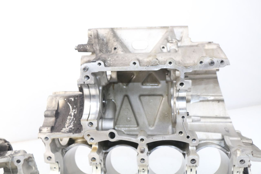 photo de ENGINE CRANKCASE BMW S RR ABS S1000RR 1000 (2009 - 2011) - Zoom on usage condition