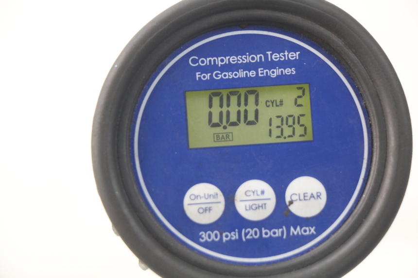 photo de ENGINE CRANKCASE BMW S RR ABS S1000RR 1000 (2009 - 2011) - Alternative angle