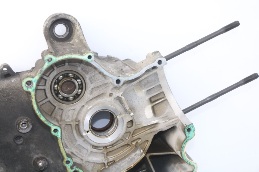 photo de ENGINE CRANKCASE PEUGEOT SATELIS 500 (2007 - 2013) - Additional view of the item