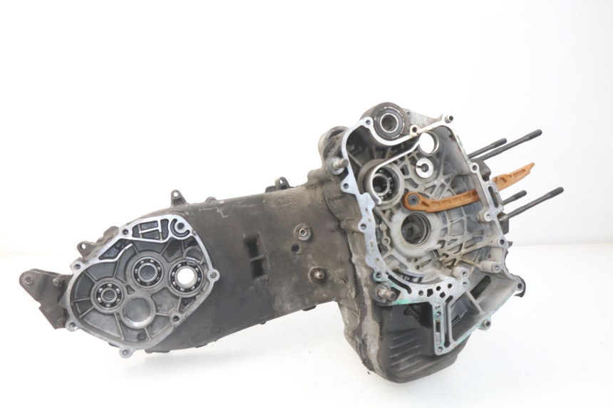 photo de ENGINE CRANKCASE PEUGEOT SATELIS 500 (2007 - 2013) - Fixing points details