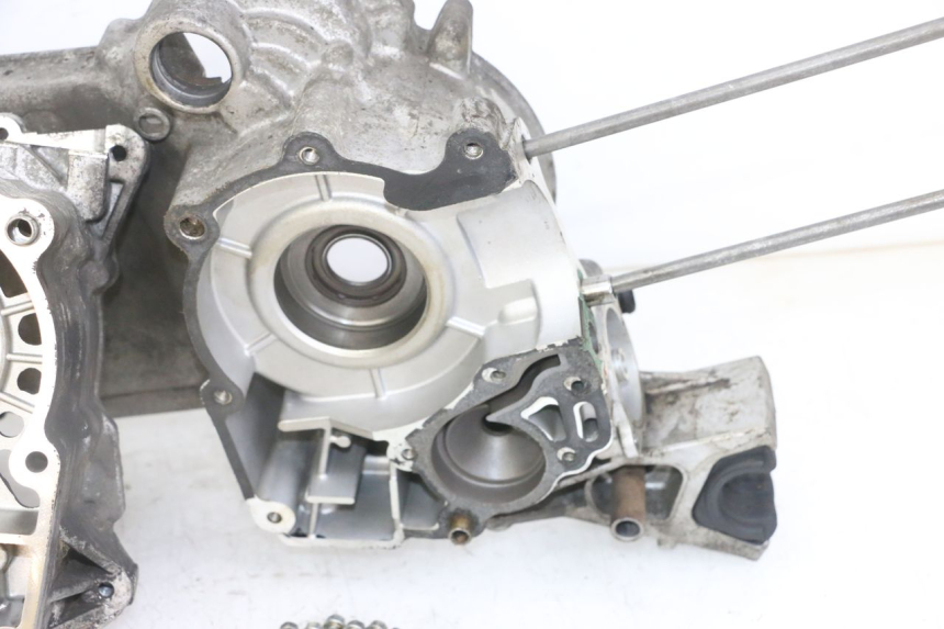 photo de ENGINE CRANKCASE PEUGEOT SATELIS 125 (2013 - 2018) - Used quality zoom