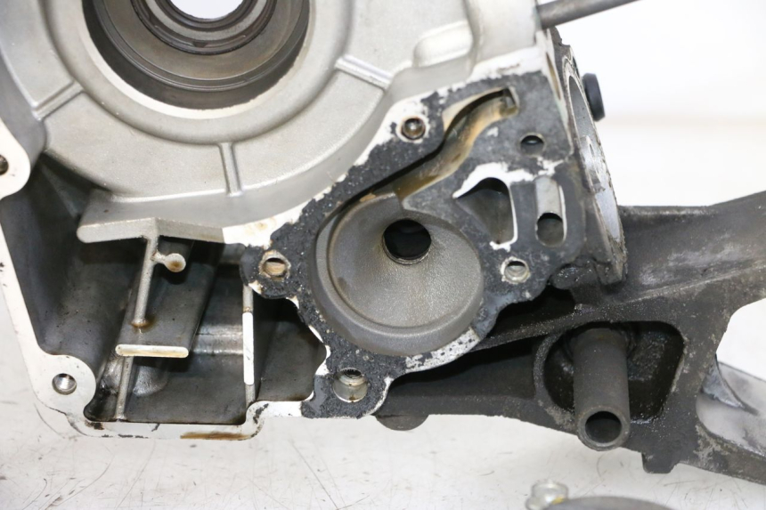 photo de ENGINE CRANKCASE PEUGEOT SATELIS 125 (2010 - 2012) - Used quality zoom