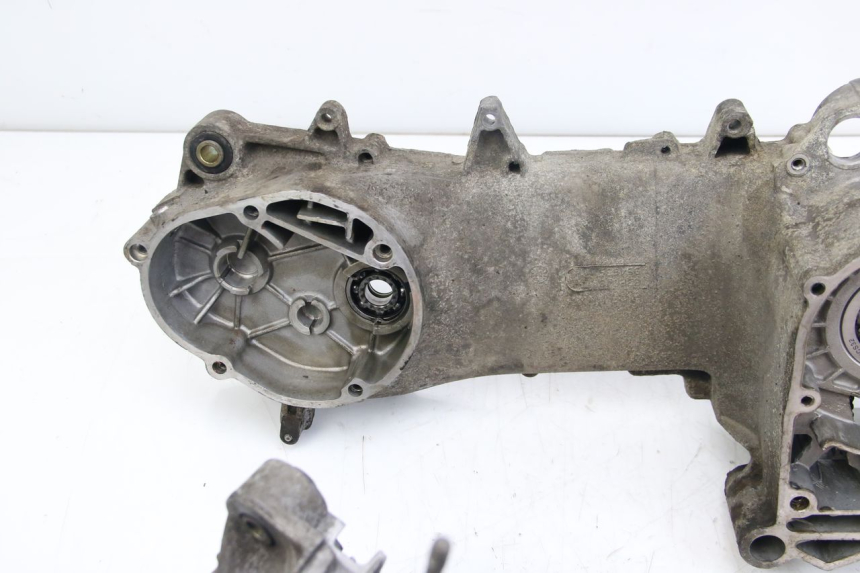photo de ENGINE LOWER CASING APRILIA SCARABEO 4T 50 (2009 - 2017) - Checked used part