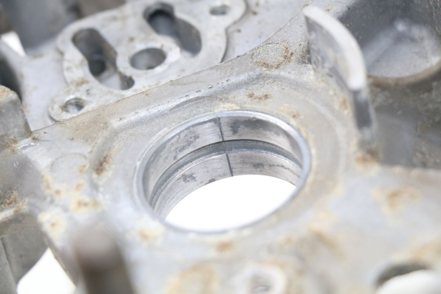 photo de ENGINE CRANKCASE APRILIA SCARABEO GT 125 (1999 - 2007) - Additional view of the item