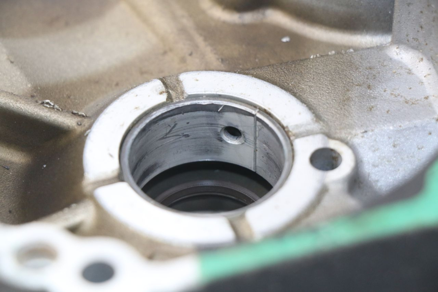 photo de ENGINE CRANKCASE APRILIA SCARABEO GT 125 (1999 - 2007) - Zoom on usage condition