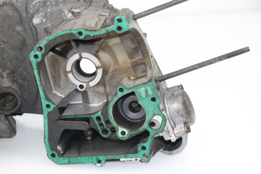 photo de ENGINE CRANKCASE APRILIA SCARABEO GT 125 (1999 - 2007) - Main view