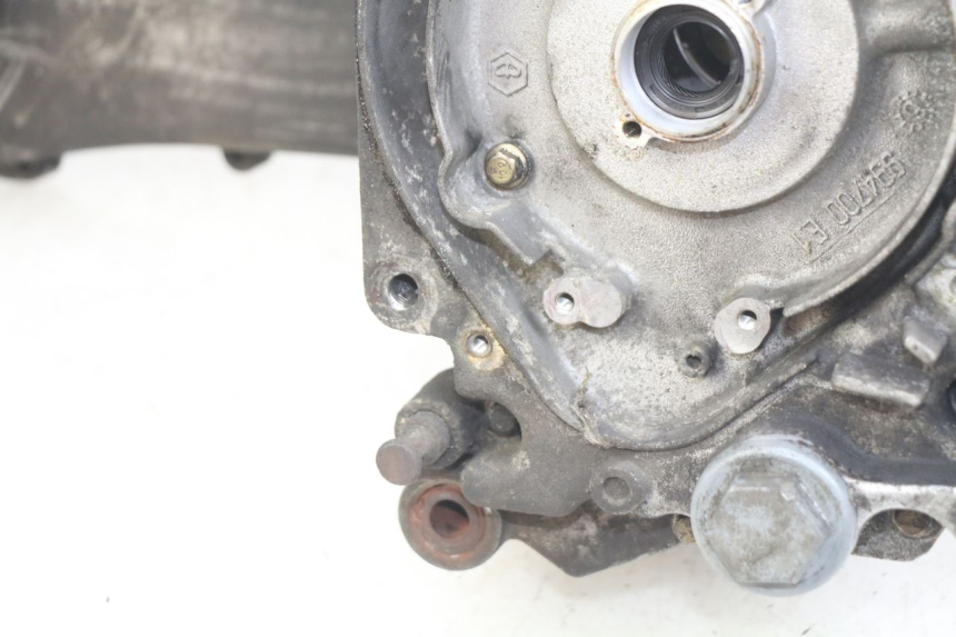 photo de ENGINE LOWER CASING APRILIA SCARABEO 100 (2003 - 2012) - Component detail