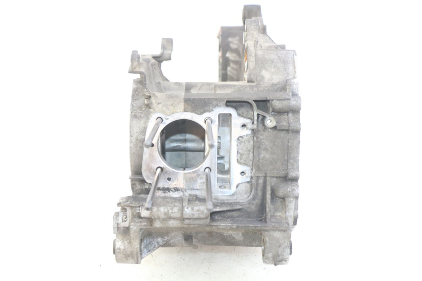 photo de ENGINE LOWER CASING APRILIA SCARABEO 100 (2003 - 2012) - Component zoom