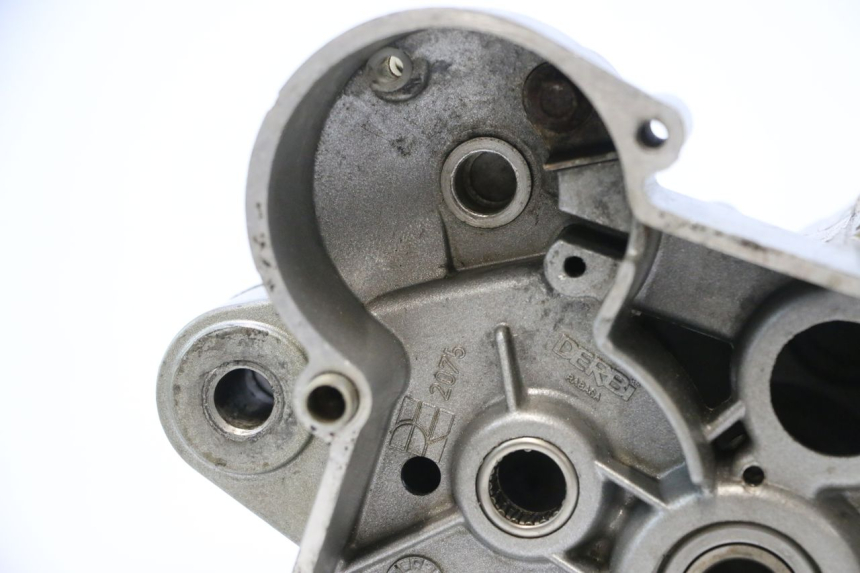 photo de ENGINE CRANKCASE DERBI SENDA 50 (2003 - 2005) - High-resolution close-up