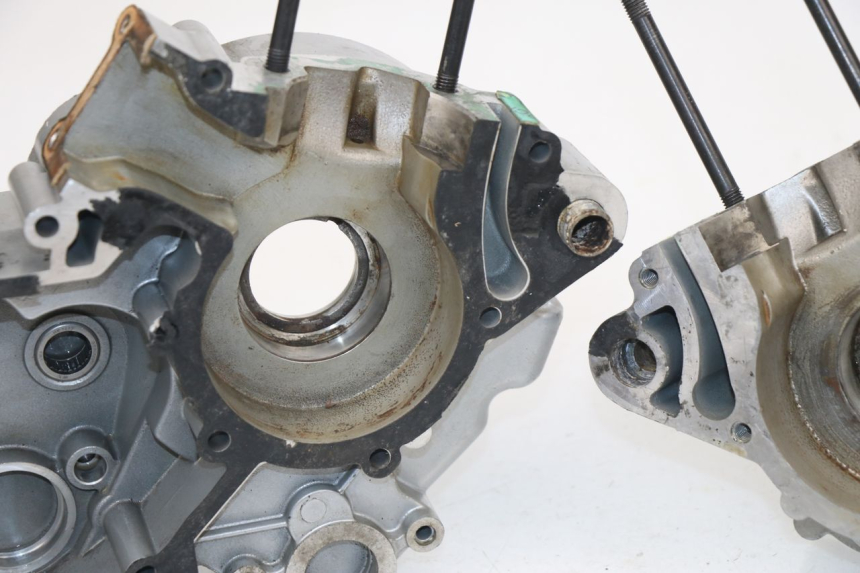 photo de ENGINE CRANKCASE DERBI SENDA SM DRD 50 (2008 - 2013) - Component zoom