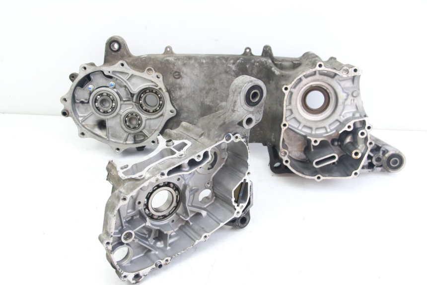 photo de ENGINE LOWER CASING SUZUKI SIXTEEN 125 (2008 - 2010) - Main view