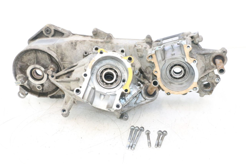 photo de ENGINE LOWER CASING PEUGEOT SPEEDFIGHT LC 50 (1996 - 2002) - Component detail