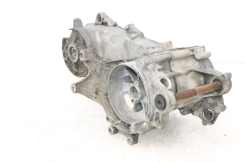 photo de ENGINE LOWER CASING PEUGEOT SPEEDFIGHT LC 50 (1996 - 2002) - Technical close-up