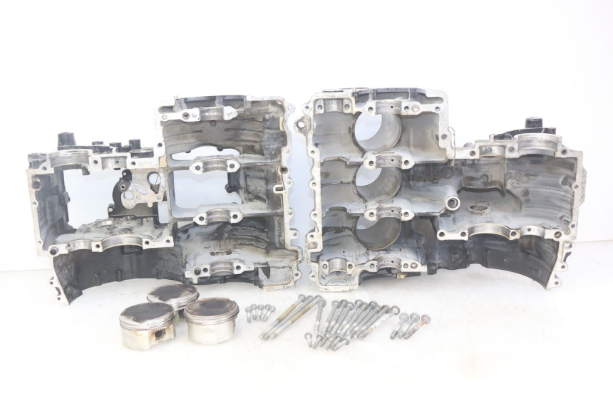 photo de ENGINE LOWER CASING TRIUMPH SPRINT ST 955 (1999 - 2001) - Component detail