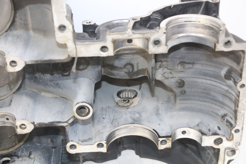 photo de ENGINE LOWER CASING TRIUMPH SPRINT ST 955 (1999 - 2001) - Additional view of the item