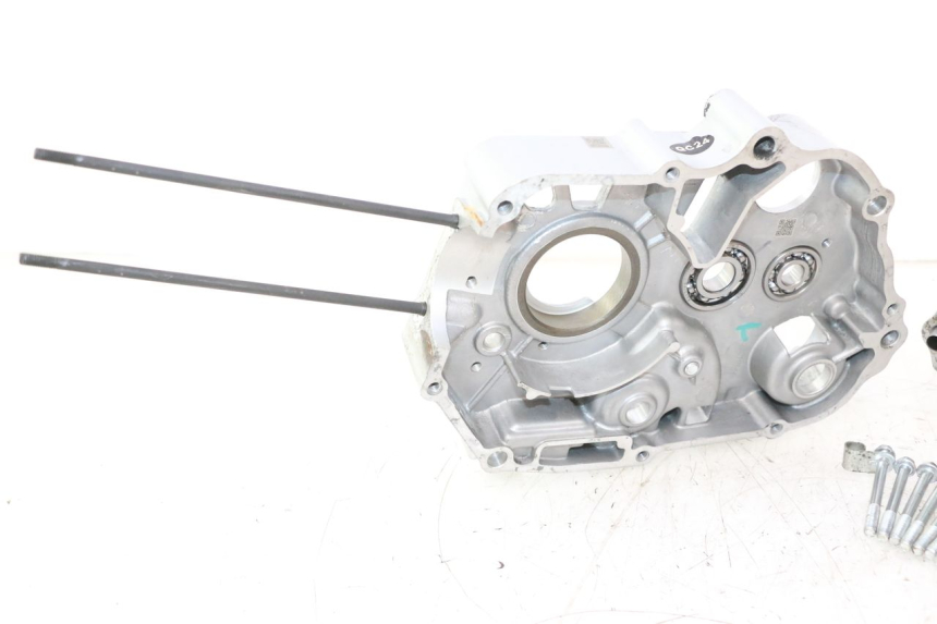photo de ENGINE CRANKCASE YAMASAKI STREET 50 (2013 - 2018) - Focus on structure