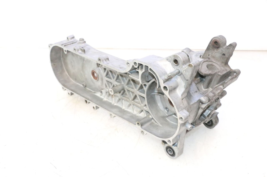 photo de ENGINE CRANKCASE KYMCO SUPER 8 2T 50 (2007 - 2013) - Spare part profile view