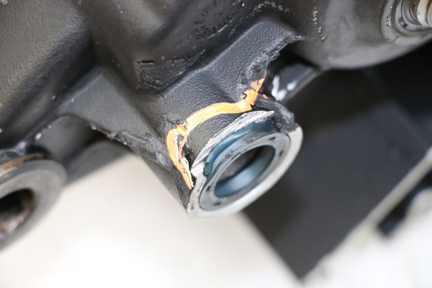 photo de ENGINE CRANKCASE CAGIVA SUPER CITY 125 (1992 - 1997) - Zoom on usage condition