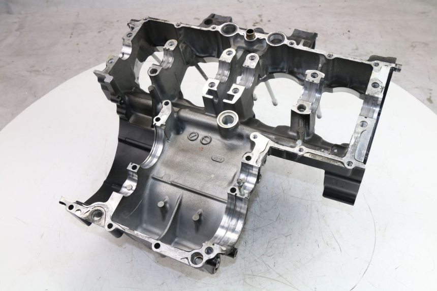 photo de ENGINE CRANKCASE SUZUKI GSF S BANDIT ABS 650 (2005 - 2006) - Fixing points details