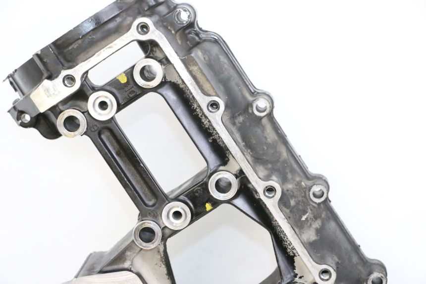 photo de ENGINE CRANKCASE SUZUKI GSR 750 (2011 - 2017) - Fixing points details