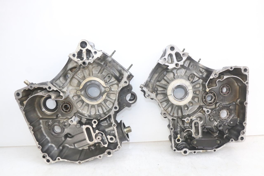 photo de ENGINE BOTTOM CASE SUZUKI SV N 650 (1999 - 2002) - Component detail