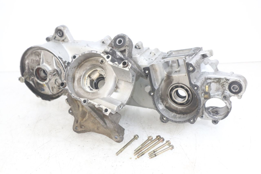 photo de ENGINE LOWER CASING PEUGEOT SV 125 (1991 - 1994) - Supplementary product photo