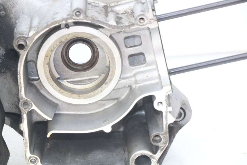 photo de ENGINE BOTTOM CASE APRILIA SXR 50 (2021 - 2023) - Additional view of the item