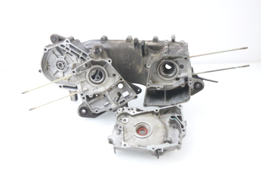 photo de ENGINE CRANKCASE SYM SYMPHONY 50 (2009 - 2015) - Detailed visual inspection