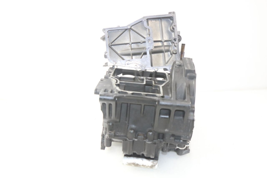 photo de ENGINE CRANKCASE YAMAHA TDM ABS 900 (2002 - 2014) - Component detail