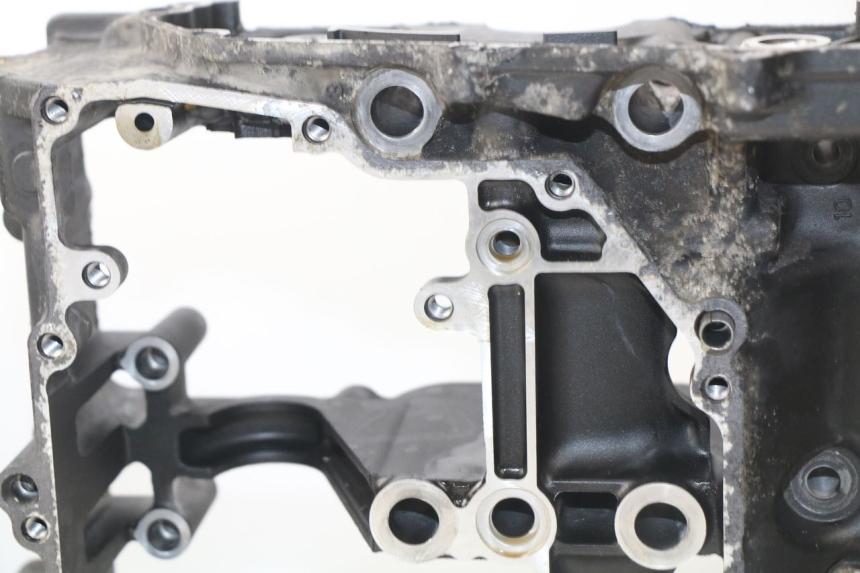 photo de ENGINE CRANKCASE YAMAHA TDM ABS 900 (2002 - 2014) - High-resolution close-up